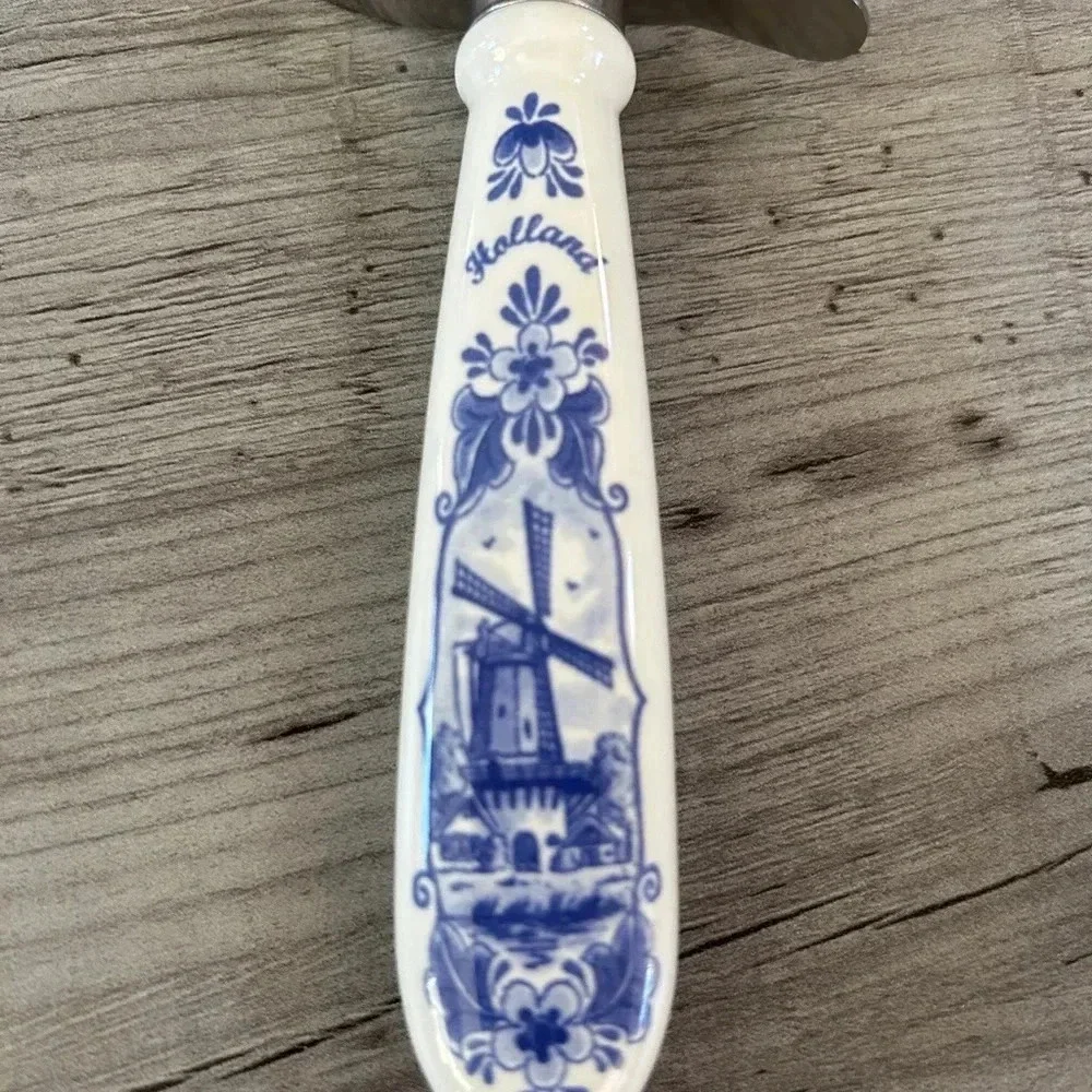 Delft blue pizza